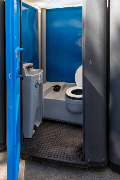 Best Portable restroom trailer rental  in Kenton, TN